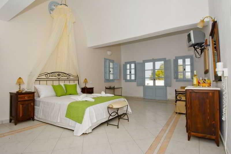Jojo Beach Hotel & Bar Agios Georgios  Exterior photo